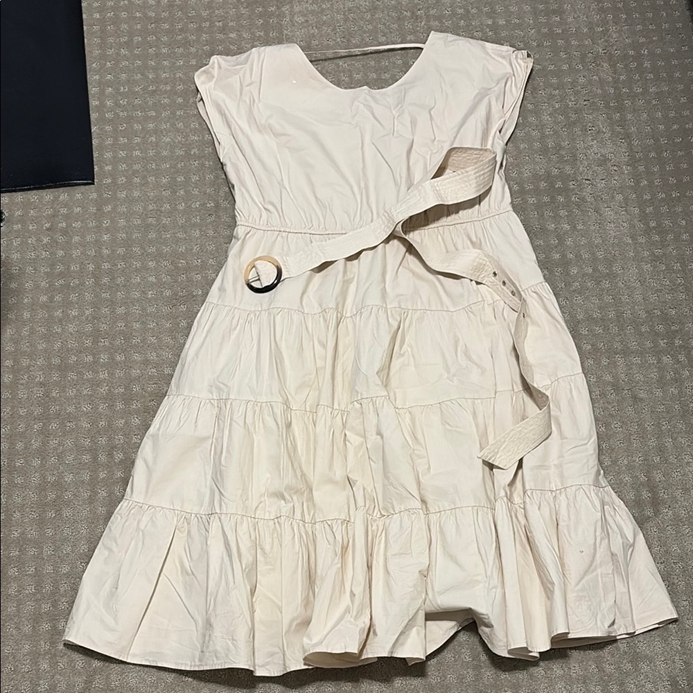 Gibson Latimer Cream Tiered Midi Dress with Belt